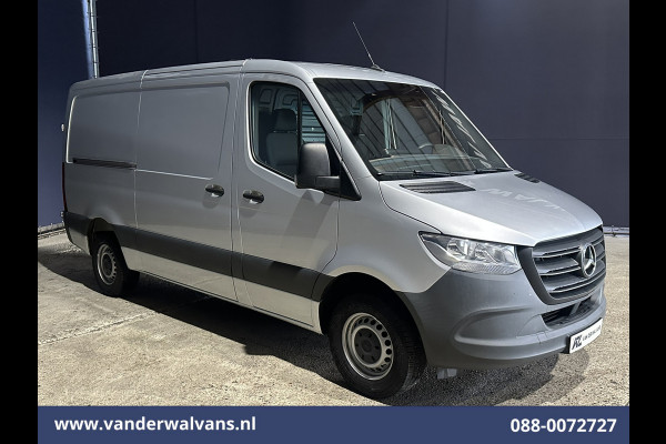 Mercedes-Benz Sprinter 315 CDI 150pk L2H1 Euro6 Airco | Camera | Apple Carplay | Chauffeursstoel | Trekhaak Android Auto