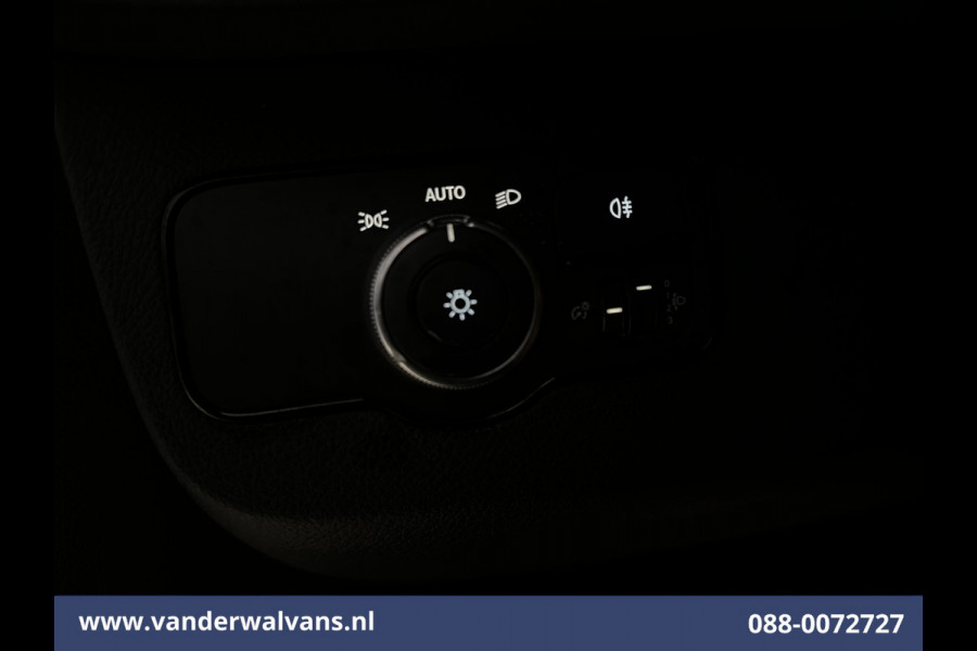 Mercedes-Benz Sprinter 315 CDI 150pk L2H1 Euro6 Airco | Camera | Apple Carplay | Chauffeursstoel | Trekhaak Android Auto