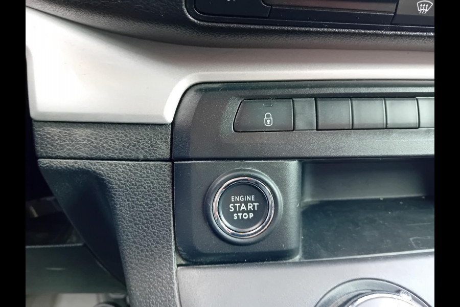 Opel Vivaro 2.0 CDTI 145PK L2H1 Edition Automaat Airco Navigatie Bluetooth Cruise Trekhaak