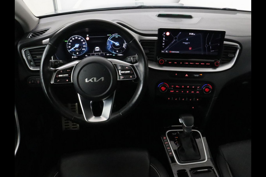Kia Ceed 1.6 GDI PHEV ExecutiveLine | Panoramadak | Stoelventilatie | Trekhaak | Camera | Carplay | Adaptive cruise | Achterbankverwarming | Keyless | Navigatie | Full LED | Plug In