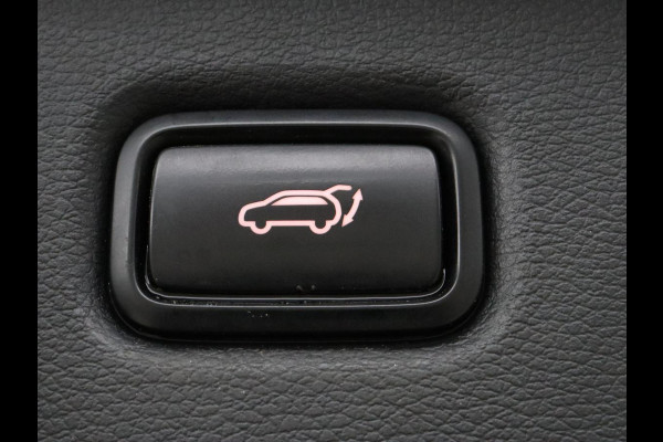 Kia Ceed 1.6 GDI PHEV ExecutiveLine | Panoramadak | Stoelventilatie | Trekhaak | Camera | Carplay | Adaptive cruise | Achterbankverwarming | Keyless | Navigatie | Full LED | Plug In