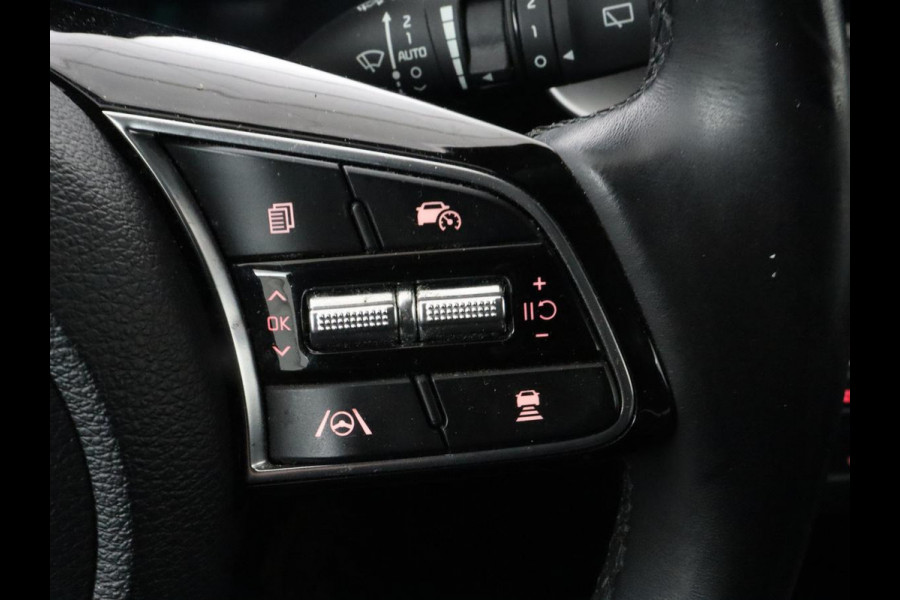 Kia Ceed 1.6 GDI PHEV ExecutiveLine | Panoramadak | Stoelventilatie | Trekhaak | Camera | Carplay | Adaptive cruise | Achterbankverwarming | Keyless | Navigatie | Full LED | Plug In