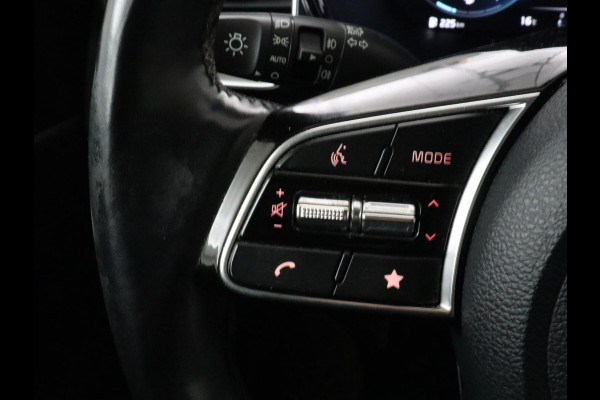 Kia Ceed 1.6 GDI PHEV ExecutiveLine | Panoramadak | Stoelventilatie | Trekhaak | Camera | Carplay | Adaptive cruise | Achterbankverwarming | Keyless | Navigatie | Full LED | Plug In