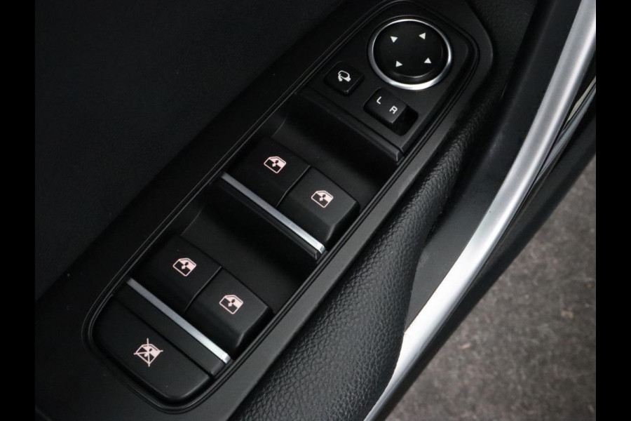 Kia Ceed 1.6 GDI PHEV ExecutiveLine | Panoramadak | Stoelventilatie | Trekhaak | Camera | Carplay | Adaptive cruise | Achterbankverwarming | Keyless | Navigatie | Full LED | Plug In