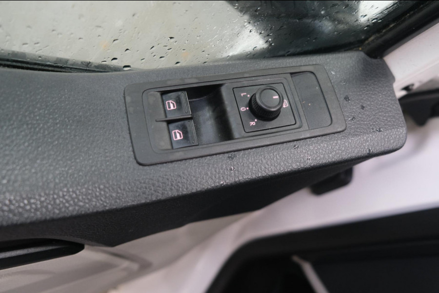 Volkswagen Transporter 2.0 TDI L1H1 - N.A.P. Airco, Trekhaak