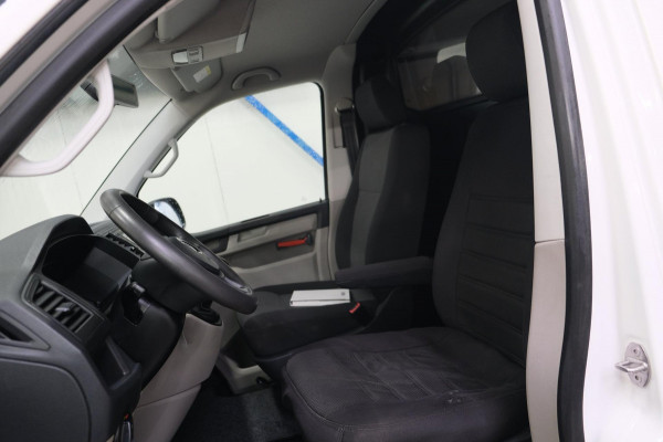 Volkswagen Transporter 2.0 TDI L1H1 - N.A.P. Airco, Trekhaak