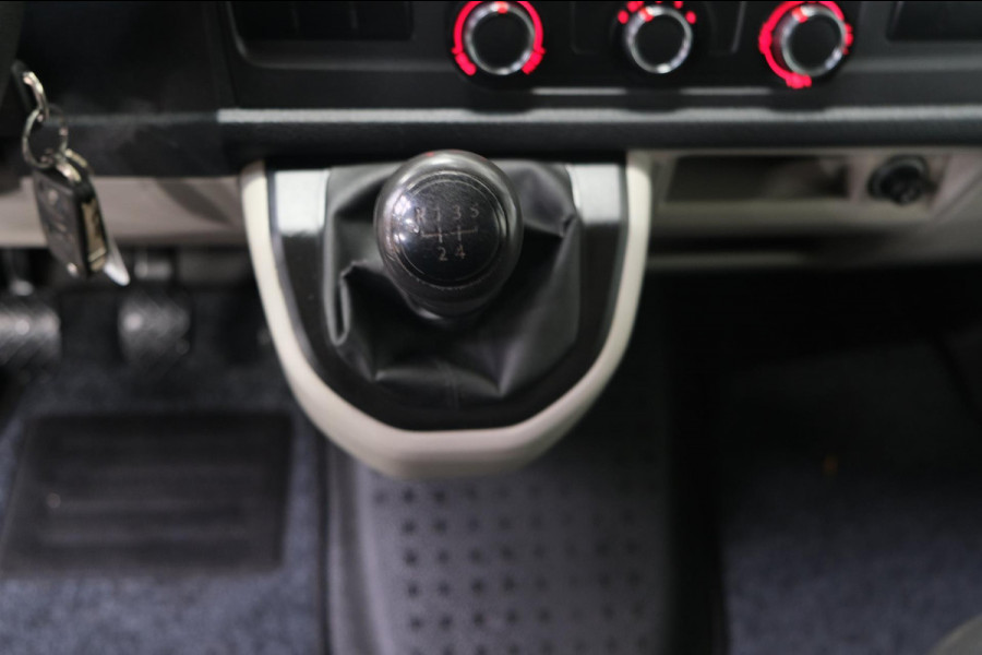 Volkswagen Transporter 2.0 TDI L1H1 - N.A.P. Airco, Trekhaak