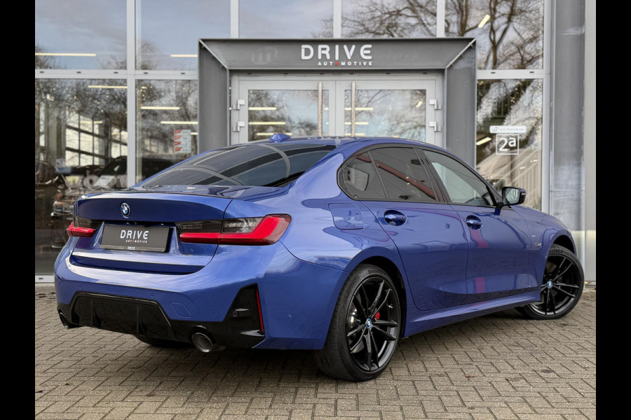 BMW 3-serie 320e High Ex. M-Sport Pro |M-Seats|Memory|Ad. M onderstel|19"|Cam|HiFi