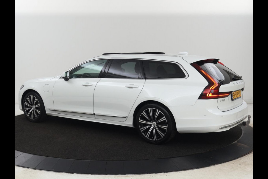 Volvo V90 2.0 T6 AWD Inscription Plug In | Panoramadak | Leder | Stoel & stuurverwarming | Trekhaak | Camera | Adaptive cruise | Carplay | Achterbankverwarming | 19'' | Harman/Kardon | PHEV