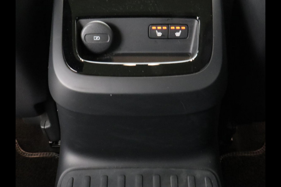 Volvo V90 2.0 T6 AWD Inscription Plug In | Panoramadak | Leder | Stoel & stuurverwarming | Trekhaak | Camera | Adaptive cruise | Carplay | Achterbankverwarming | 19'' | Harman/Kardon | PHEV