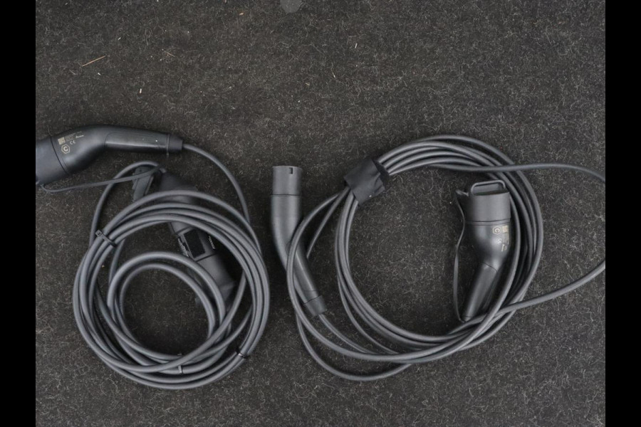 Volvo V90 2.0 T6 AWD Inscription Plug In | Panoramadak | Leder | Stoel & stuurverwarming | Trekhaak | Camera | Adaptive cruise | Carplay | Achterbankverwarming | 19'' | Harman/Kardon | PHEV