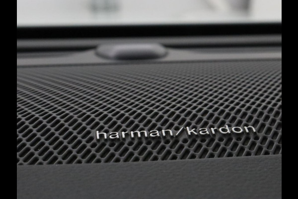 Volvo V90 2.0 T6 AWD Inscription Plug In | Panoramadak | Leder | Stoel & stuurverwarming | Trekhaak | Camera | Adaptive cruise | Carplay | Achterbankverwarming | 19'' | Harman/Kardon | PHEV