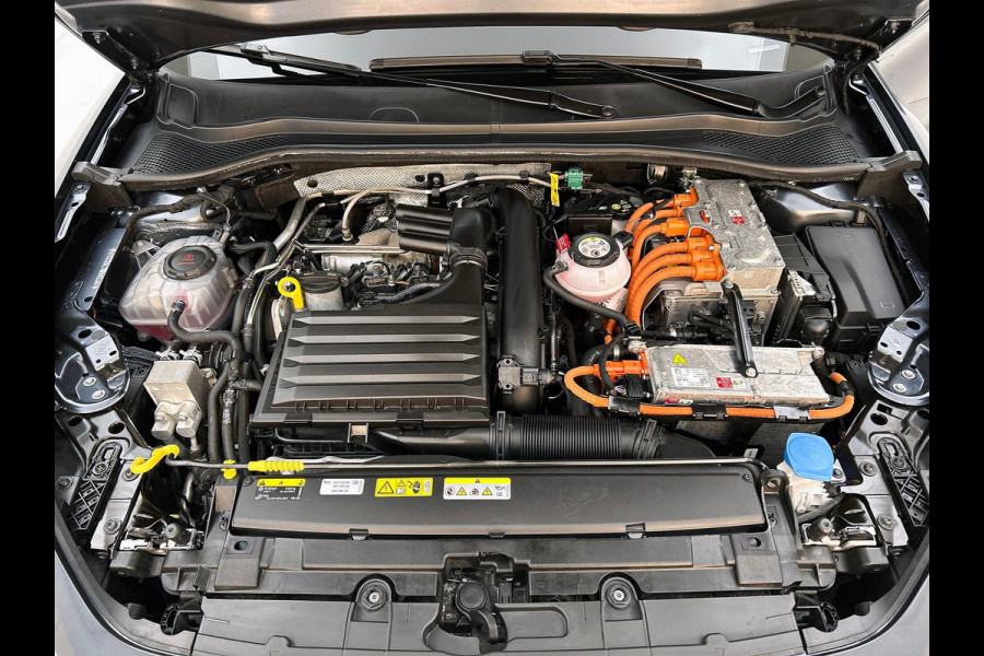 CUPRA Leon Sportstourer 1.4 e-Hybrid VZ Adrenaline VIRTUAL | AD-CRUISE | CARPLAY & NAVI | TREKHAAK