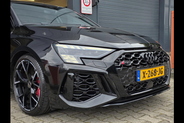 Audi RS3 Sportback 2.5 TFSI RS3 / Pano / B&O / Matrix LED / Dealer onderhouden / Full options / HUD / RS Zetels / GPS Track&Trace