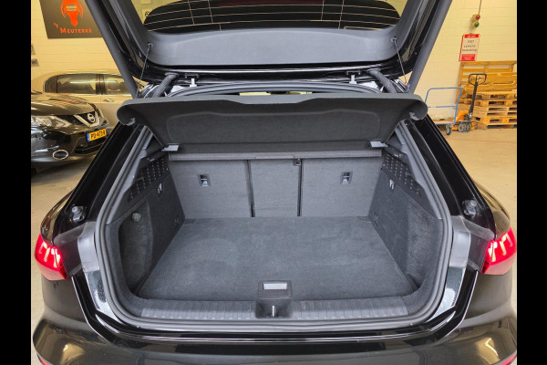 Audi RS3 Sportback 2.5 TFSI RS3 / Pano / B&O / Matrix LED / Dealer onderhouden / Full options / HUD / RS Zetels / GPS Track&Trace