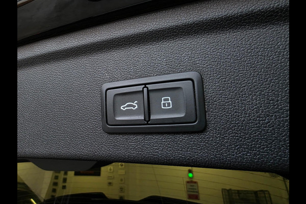 Audi RS3 Sportback 2.5 TFSI RS3 / Pano / B&O / Matrix LED / Dealer onderhouden / Full options / HUD / RS Zetels / GPS Track&Trace