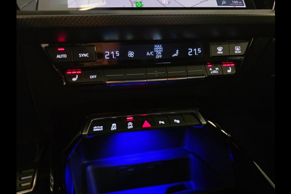 Audi RS3 Sportback 2.5 TFSI RS3 / Pano / B&O / Matrix LED / Dealer onderhouden / Full options / HUD / RS Zetels / GPS Track&Trace