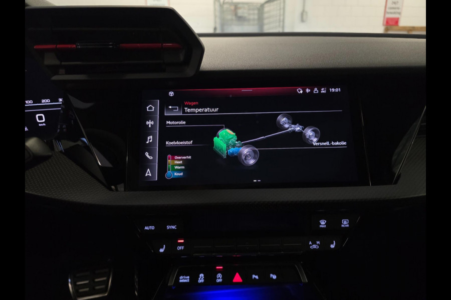 Audi RS3 Sportback 2.5 TFSI RS3 / Pano / B&O / Matrix LED / Dealer onderhouden / Full options / HUD / RS Zetels / GPS Track&Trace