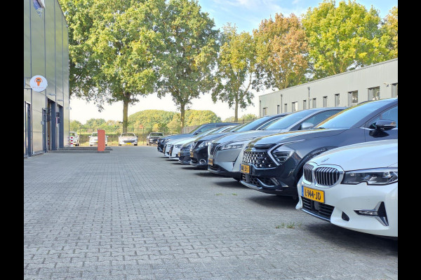 Audi RS3 Sportback 2.5 TFSI RS3 / Pano / B&O / Matrix LED / Dealer onderhouden / Full options / HUD / RS Zetels / GPS Track&Trace