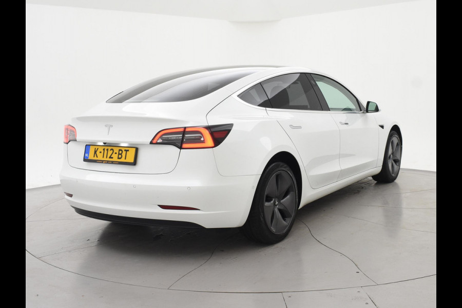 Tesla Model 3 60 kWh RWD *BTW* + LEDER | AUTOPILOT | PANORAMA | 3 CAMERA'S | PRIVACY GLASS