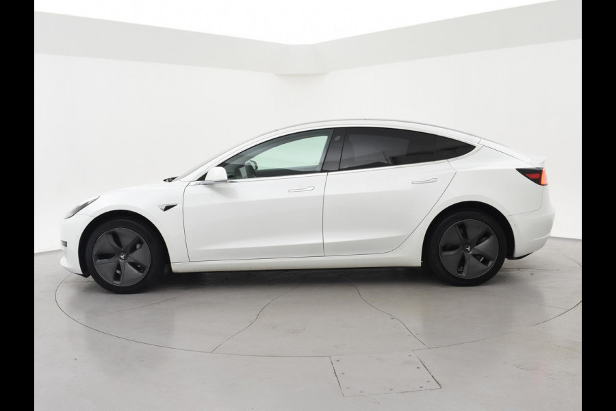 Tesla Model 3 60 kWh RWD *BTW* + LEDER | AUTOPILOT | PANORAMA | 3 CAMERA'S | PRIVACY GLASS