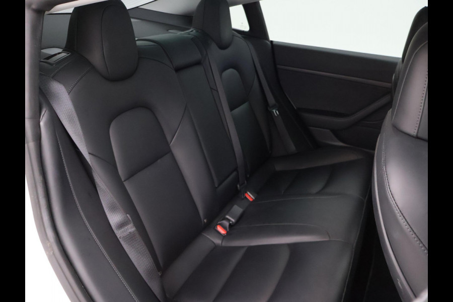 Tesla Model 3 60 kWh RWD *BTW* + LEDER | AUTOPILOT | PANORAMA | 3 CAMERA'S | PRIVACY GLASS