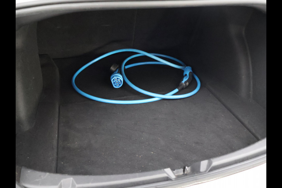 Tesla Model 3 60 kWh RWD *BTW* + LEDER | AUTOPILOT | PANORAMA | 3 CAMERA'S | PRIVACY GLASS