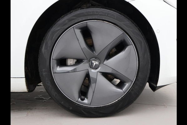 Tesla Model 3 60 kWh RWD *BTW* + LEDER | AUTOPILOT | PANORAMA | 3 CAMERA'S | PRIVACY GLASS