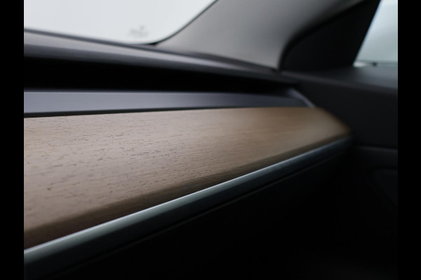Tesla Model 3 60 kWh RWD *BTW* + LEDER | AUTOPILOT | PANORAMA | 3 CAMERA'S | PRIVACY GLASS