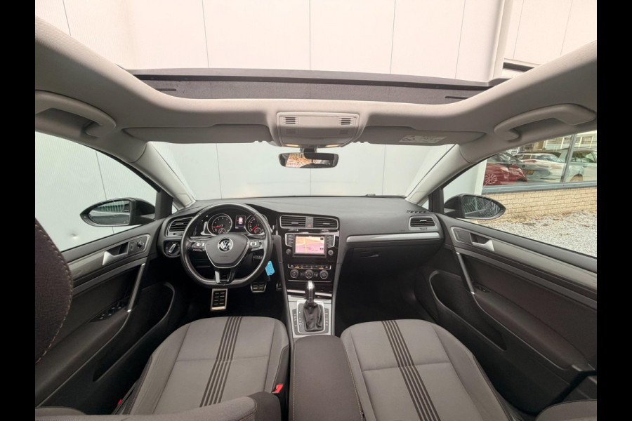 Volkswagen Golf 1.4 TSI DSG Allstar Schuif/opendak Cruise Navigatie Stoelverw Clima Parkpilot