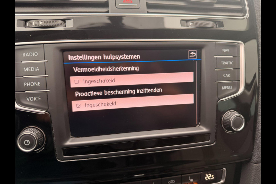 Volkswagen Golf 1.4 TSI DSG Allstar Schuif/opendak Cruise Navigatie Stoelverw Clima Parkpilot