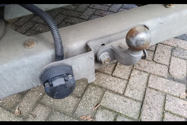 Renault Master 165.35 BAK-KLEP DUBBELLUCHT - EURO 6 - LAADBAK INW. 4.40 METER - TREKHAAK - VZR-15-H