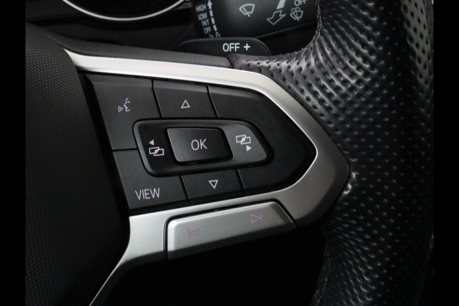 Volkswagen Passat 1.4 TSI GTE | Standkachel | Adaptive cruise | Stoelverwarming | Camera | Matrix LED | Carplay | Side Assist | Massage | PDC | Navigatie | PHEV | Plug In