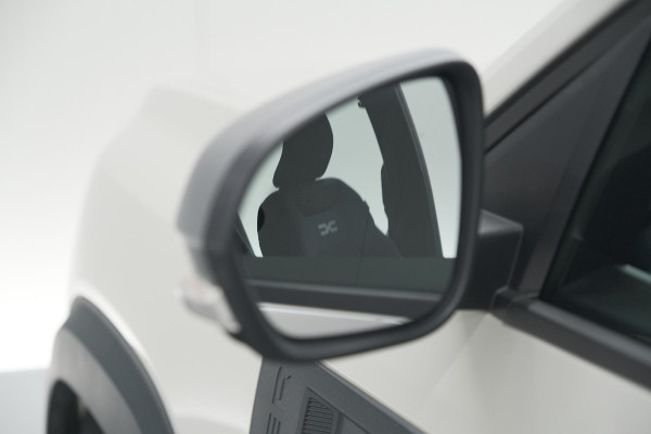 Dacia Duster 1.6 Hybrid 140 Journey | 360 Camera | Pack Winter | Dodehoekdetectie | Apple Carplay