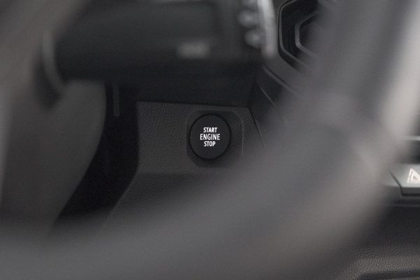 Dacia Duster 1.6 Hybrid 140 Journey | 360 Camera | Pack Winter | Dodehoekdetectie | Apple Carplay