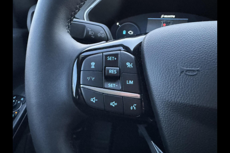 Ford Kuga 2.5 PHEV Titanium 243pk | Adaptive cruise control | Wegklapbare trekhaak | Winter Pack | 2.100kg trekgewicht