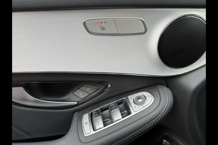 Mercedes-Benz GLC Coupé 300e 4MATIC / Trekhaak / Elec-Achterklep / NAVI + Camera / Leder-Alcantara incl. Verwarming