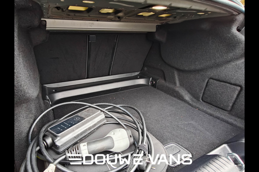 Mercedes-Benz EQE 300 Trekhaak Memory MBUX Navi Memory Camera Stoelverwarming