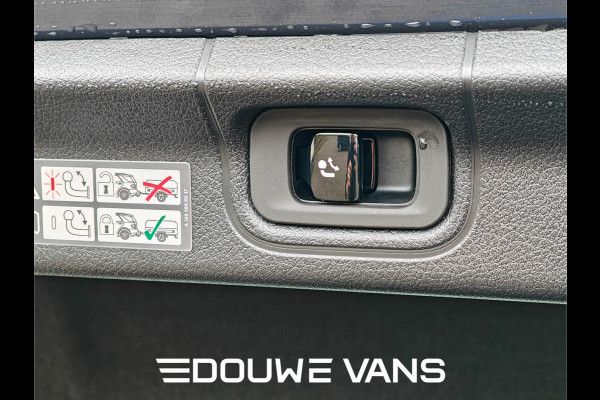 Mercedes-Benz EQE 300 Trekhaak Memory MBUX Navi Memory Camera Stoelverwarming