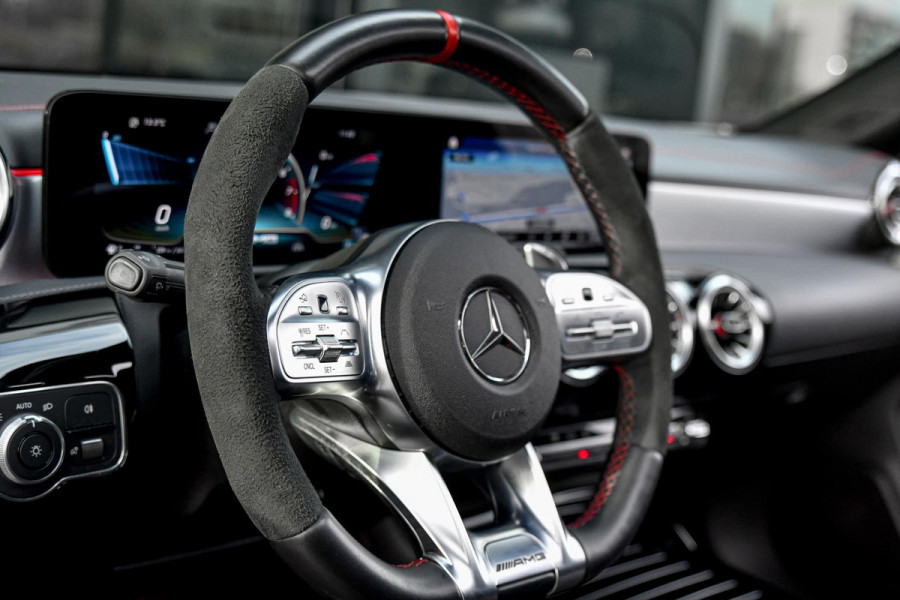 Mercedes-Benz CLA-Klasse 35 AMG 4MATIC. Pano, Distro+, 360, Multibeam, Sfeer, Dodeh, CarPlay!