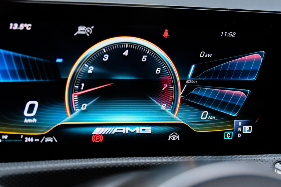 Mercedes-Benz CLA-Klasse 35 AMG 4MATIC. Pano, Distro+, 360, Multibeam, Sfeer, Dodeh, CarPlay!