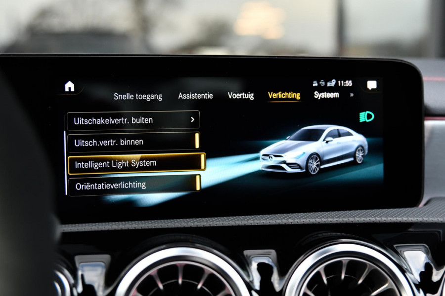 Mercedes-Benz CLA-Klasse 35 AMG 4MATIC. Pano, Distro+, 360, Multibeam, Sfeer, Dodeh, CarPlay!