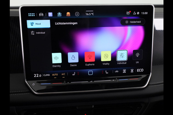 Volkswagen Tiguan 1.5 eHybrid Life Edition 204 PK | Automaat (DSG) | Panoramadak | Navigatie | Elektrische klep