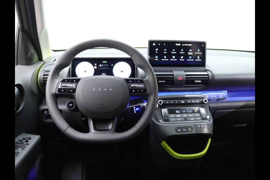 Hyundai INSTER Cross Cross Sky Plus 49 kWh uit voorraad leverbaar