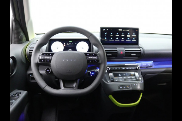 Hyundai INSTER Cross Cross Sky Plus 49 kWh uit voorraad leverbaar