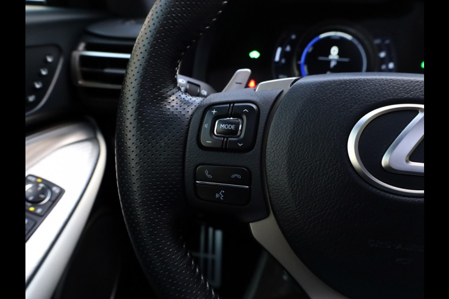 Lexus RC 300h F Sport Premium | Mark Levinson | Stoelventilatie | Schuifd