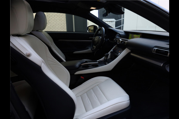 Lexus RC 300h F Sport Premium | Mark Levinson | Stoelventilatie | Schuifd