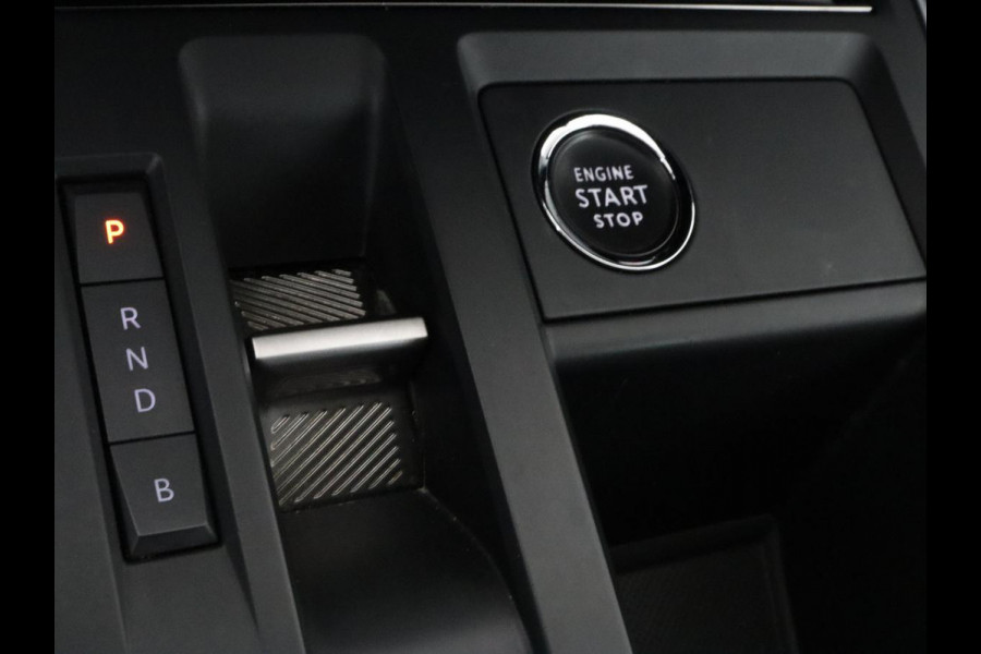 Citroën C5 Aircross 1.6 Plug-in Hybrid 225 Shine | Leder/Alcantara | Stoelverwarming | Adaptive cruise | Carplay | Camera | Navigatie | Full LED | Keyless | Digital Cockpit | PHEV