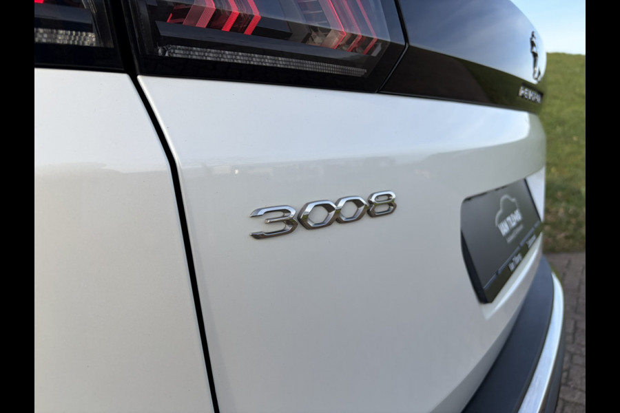 Peugeot 3008 1.6 PureTech GT Alcantara | Massagestoel | Pano | Camera achter | Nightvision