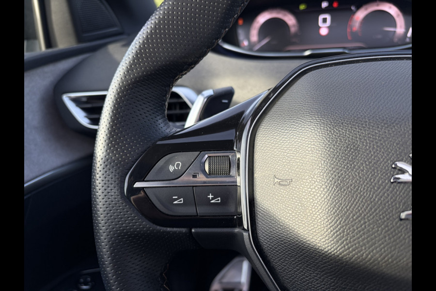 Peugeot 3008 1.6 PureTech GT Alcantara | Massagestoel | Pano | Camera achter | Nightvision